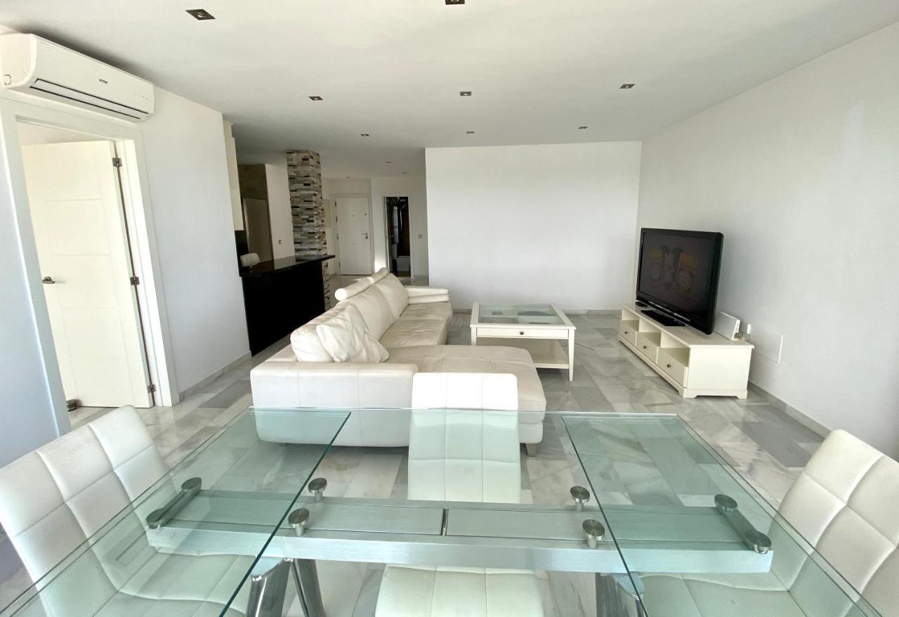 Апартаменти Luxury Puerto Banus Penthouse With Parking & Wi-Fi Марбелья Екстер'єр фото