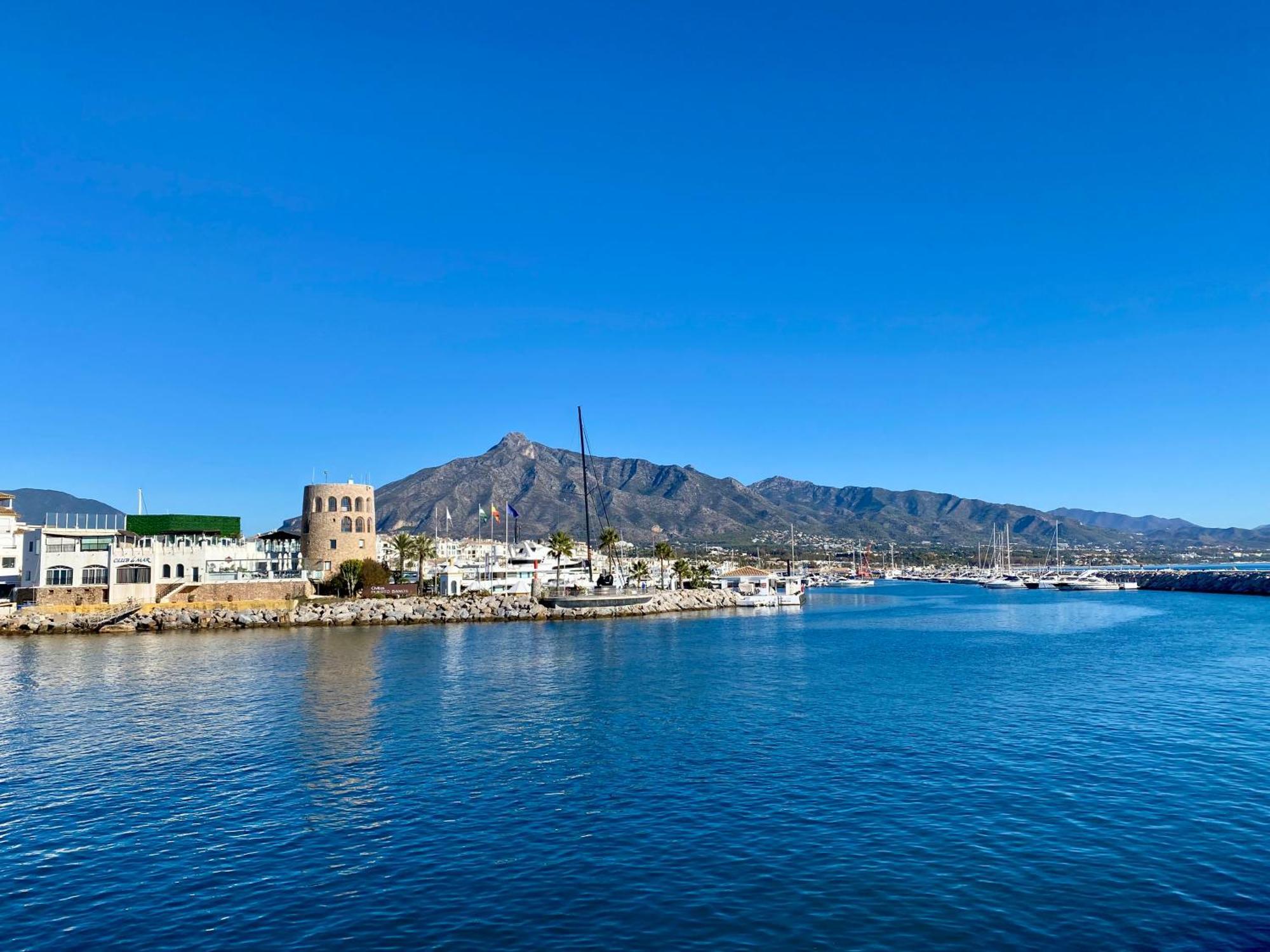 Апартаменти Luxury Puerto Banus Penthouse With Parking & Wi-Fi Марбелья Екстер'єр фото